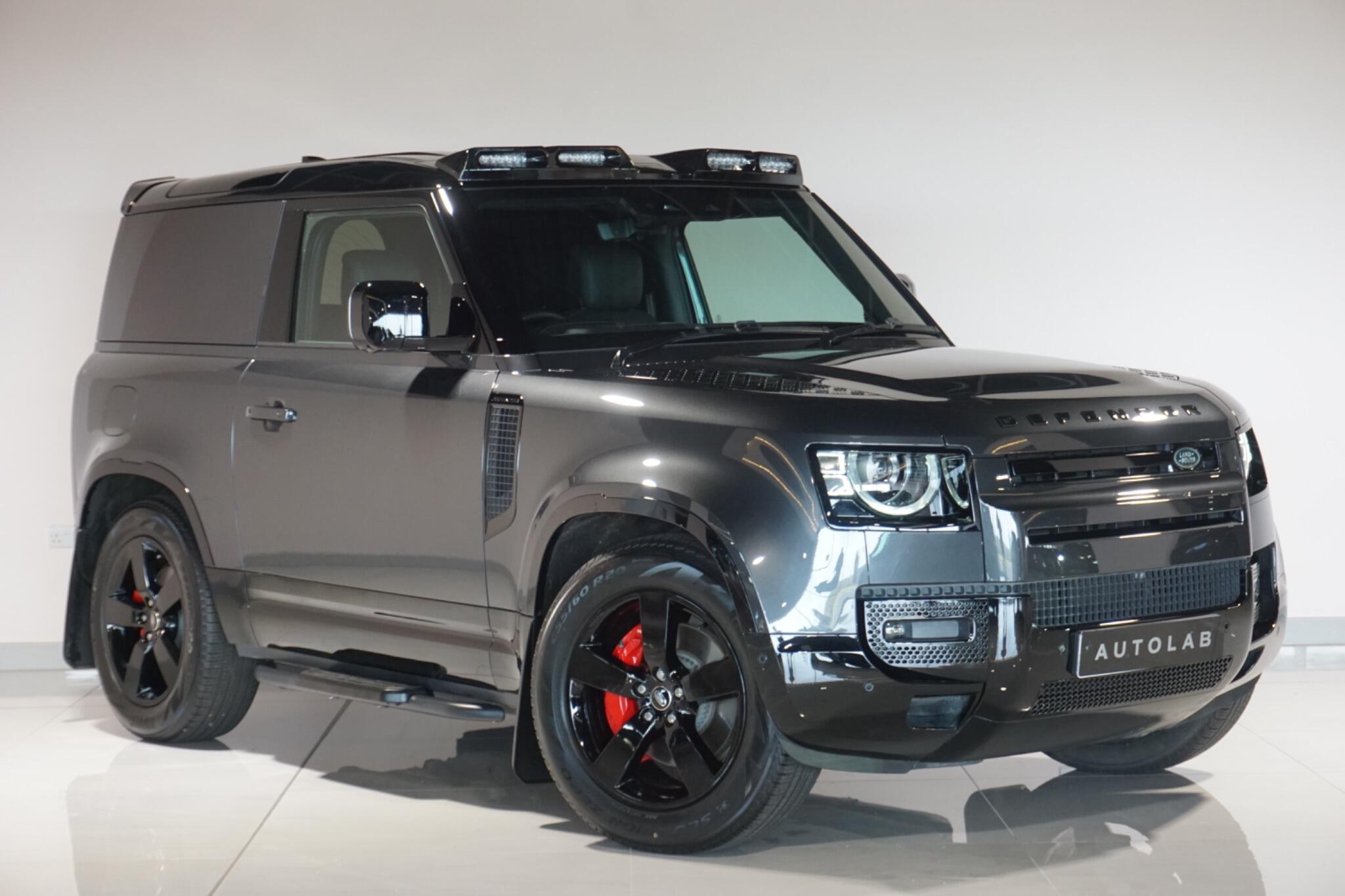 Land Rover Defender 90 3.0 D300 MHEV X-Dynamic HSE Hard Top SUV 3dr Diesel Auto 4WD SWB Euro 6 (s/s) (300 ps)